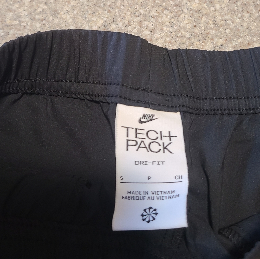 Nwt Womens Nike Tech Pack Pants Size Small - Picture 4 of 6